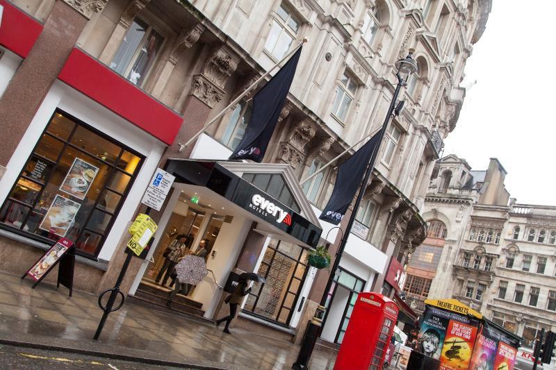 Thistle London Piccadilly Exterior photo